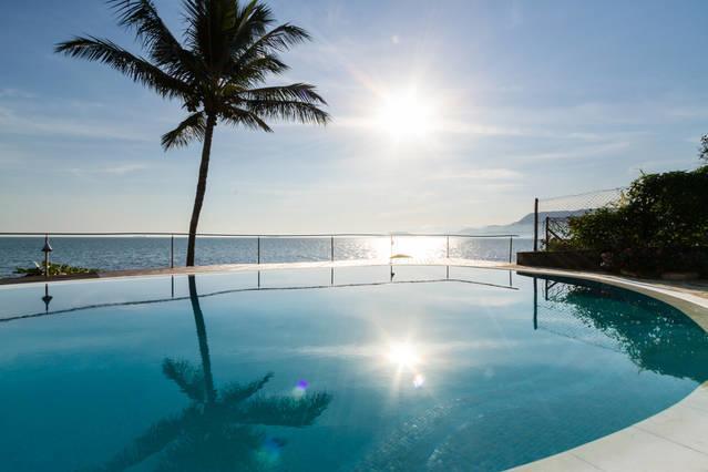 Sol-Lua Bangalo Com Uso Exclusivo Da Piscina Villa Ilhabela Exteriör bild